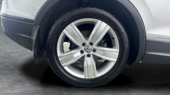 Volkswagen Tiguan 2.0 TDI Match DSG (150 ps) - DAB - PRIVACY GLASS - USB AUDIO