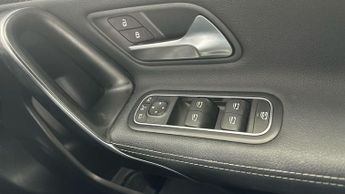 Mercedes-Benz A Class 1.5 A180d Sport (Executive) 7G-DCT (116 ps) - HEATED LEATHER