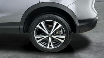 Nissan Qashqai 1.2 DIG-T N-Connecta XTRON (115 ps) - CRUISE - PARK SENSORS