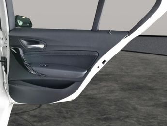 BMW 1 Series 1.5 118i GPF Sport (136 ps) - CORNER CLOTH - ANTHRACITE WITH GRE