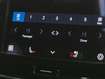 Volvo XC40 Recharge Twin 78kWh Pro AWD (408 ps) - SURROUND VIEW - PARK ASSI