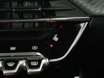 Peugeot E-2008 50kWh GT (136 ps) - LED - REVERSE CAM - NAV