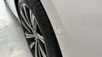 Toyota Corolla 1.8 VVT-h GPF Design CVT (122 ps) - HEATED SEATS - LANE DEPARTUR