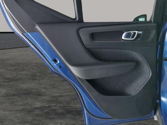 Volvo XC40 Recharge Twin 78kWh Pro AWD (408 ps) - SURROUND VIEW - PARK ASSI