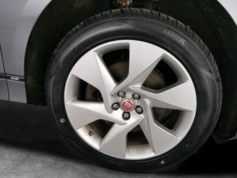 Jaguar I-PACE 400 90kWh SE 4WD (400 ps) - KEYLESS ENTRY - LED - NAV