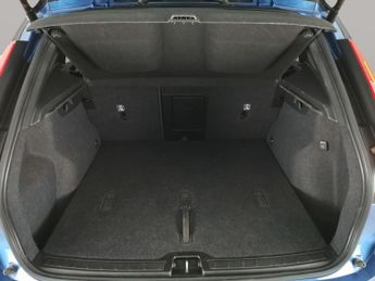 Volvo XC40 Recharge Twin 78kWh Pro AWD (408 ps) - SURROUND VIEW - PARK ASSI