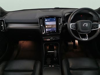 Volvo XC40 Recharge Twin 78kWh Pro AWD (408 ps) - SURROUND VIEW - PARK ASSI