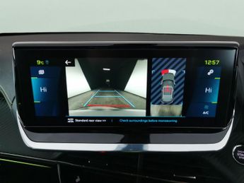 Peugeot E-2008 50kWh GT (136 ps) - REVERSE CAM - NAV - HEATED SEATS