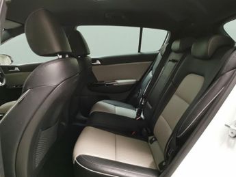 Kia Sportage 1.6 T-GDi GT-Line DCT AWD (174 bhp) - CRUISE - PADDLE SHIFT - AI