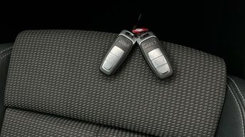 Audi Q4 E-tron 40 S line 82kWh (204 ps) - DRIVING MODES - SPEED LIMIT RECOG - A