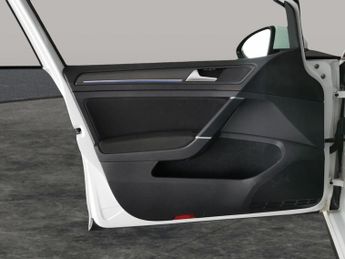 Volkswagen Golf 1.4 TSI 8.7kWh GTE Advance Plug-in DSG (204 ps) - REVERSE CAM