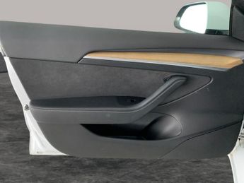 Tesla Model 3 Standard Range Plus RWD (241 bhp) - PARK ASSIST - LED - REVERSE 