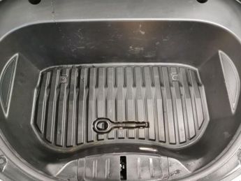 Tesla Model 3 Standard Range Plus RWD (241 bhp) - PARK ASSIST - LED - REVERSE 