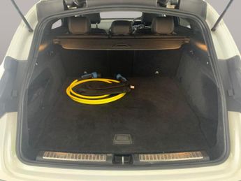 Mercedes-Benz EQC EQC 400 80kWh Sport 4MATIC (408 ps) - HEATED LEATHER - MIRROR PA