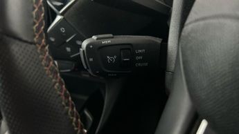 DS Automobiles DS 3 Crossback E-TENSE 50kWh Performance Line Crossback (136 ps) - USB AUDIO