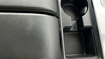 Land Rover Range Rover Velar 3.0 SD6 V6 HSE 4WD (300 ps) - NAV - ADAPTIVE LIGHTS - WIFI