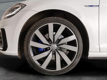 Volkswagen Golf 1.4 TSI 8.7kWh GTE Advance Plug-in DSG (204 ps) - REVERSE CAM