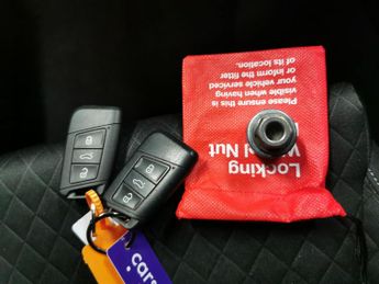 Skoda Superb 2.0 TDI SE DSG (122 ps) - PARK SENSORS - 18IN ALLOYS - AIR CON