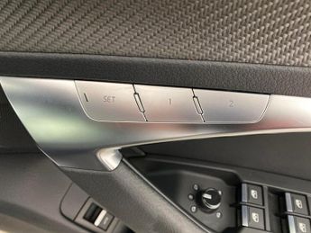 Audi A6 Avant 40 TFSI Black Edition S Tronic [Tech Pack] - CARPLAY - PARK ASSI