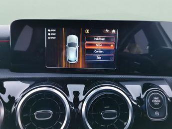 Mercedes-Benz A Class 1.3 A200 AMG Line 7G-DCT (163 ps) - COMFORT PACK - KEYLESS-GO - 