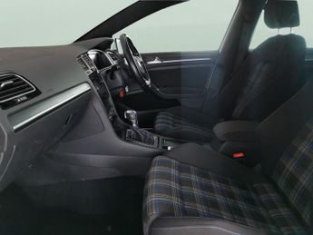 Volkswagen Golf 1.4 TSI 8.7kWh GTE Advance Plug-in DSG (204 ps) - REVERSE CAM