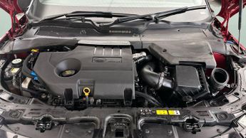 Land Rover Range Rover Evoque 2.0 D200 MHEV R-Dynamic HSE 4WD (204 ps) - HEATED STEERING