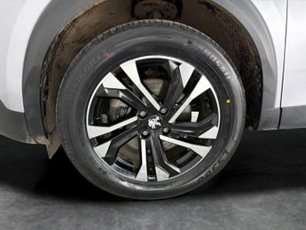 Peugeot E-2008 50kWh Allure Premium (136 ps) - CRUISE - SPEED LIMIT RECOG - HAL