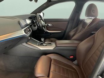 BMW 3 Series 2.0 330e 12kWh M Sport Plug-in (292 ps) - NAV - ACOUSTIC GLAZING