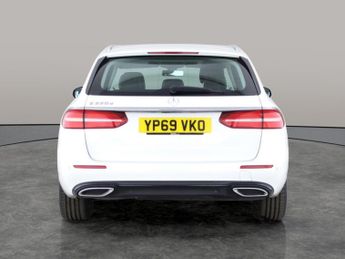 Mercedes-Benz E Class 2.0 E220d SE G-Tronic+ (194 ps) - MIRROR PACKAGE - COMFORT PACK