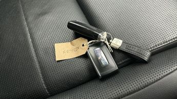 Jaguar F-PACE 2.0 D165 MHEV R-Dynamic S AWD (163 ps) - PADDLE SHIFT - SPEED LI