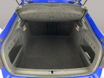 Skoda Superb 2.0 TDI SE DSG (122 ps) - PARK SENSORS - 18IN ALLOYS - AIR CON