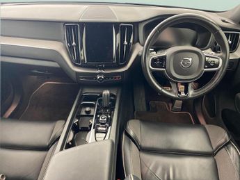 Volvo XC60 2.0h T8 Twin Engine 11.6kWh R-Design Plug-in AWD (390 ps) - SENS