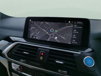 BMW iX3 80kWh Premier Edition (286 ps) - KEYLESS ENTRY - PARK ASSIST - R