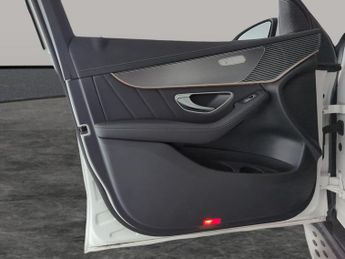 Mercedes-Benz EQC EQC 400 80kWh AMG Line 4MATIC (408 ps) - HEATED LEATHER - LANE D