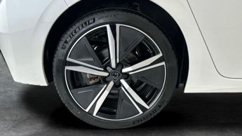 Peugeot 308 1.2 PureTech GT EAT (130 ps) - SPEED LIMIT RECOG - PARK SENSORS 