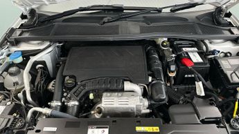 Peugeot 308 1.2 PureTech GT EAT (130 ps) - SPEED LIMIT RECOG - PARK SENSORS 