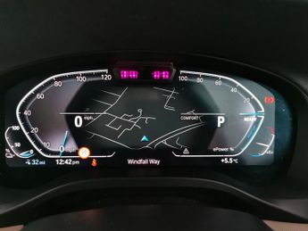 BMW iX3 80kWh Premier Edition (286 ps) - KEYLESS ENTRY - PARK ASSIST - R