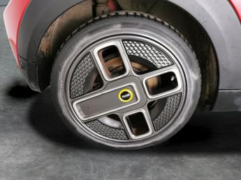 Mini Electric Hatch Cooper SE 32.6kWh Level 2 (184 ps) - 17IN ALLOYS - ADAPT CRUISE 