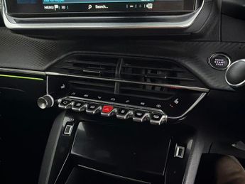 Peugeot E-2008 50kWh GT (7kW Charger) (136 ps) - LED - REVERSE CAM - NAV