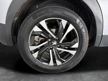 Peugeot E-2008 50kWh GT (7kW Charger) (136 ps) - LED - REVERSE CAM - NAV