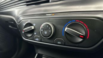 Hyundai i20 1.0 T-GDi Advance DCT (100 ps) - AIR CON - PARK SENSORS - DAB