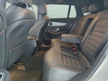 Mercedes-Benz EQC EQC 400 80kWh AMG Line 4MATIC (408 ps) - HEATED LEATHER - LANE D