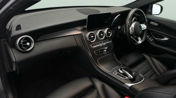 Mercedes-Benz C Class 2.0 C300d AMG Line Edition (Premium) G-Tronic+ (245 ps) - SELF P