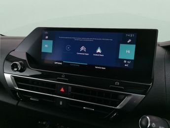 Citroen e-C4 50kWh Shine Plus (7.4kW Charger) (136 ps) - REVERSE CAM - NAV