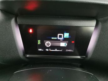Citroen e-C4 50kWh Shine Plus (7.4kW Charger) (136 ps) - REVERSE CAM - NAV