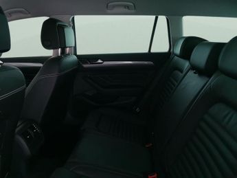 Volkswagen Passat 1.5 TSI EVO SEL DSG (150 ps) - CARPLAY - KEYLESS ENTRY - LED