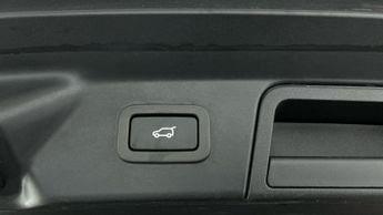 Land Rover Range Rover Velar 3.0 D300 R-Dynamic HSE 4WD (300 ps) - ADAPTIVE LED LIGHTS - PRIV