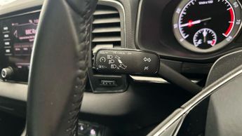 Skoda Karoq 1.5 TSI ACT SE L DSG (150 ps) - KEYLESS START - AUTO HEADLIGHTS 