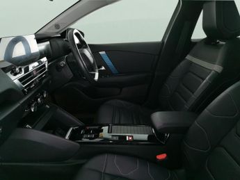 Citroen e-C4 50kWh Shine Plus (7.4kW Charger) (136 ps) - REVERSE CAM - NAV