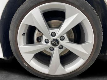 Audi A3 1.0 TFSI 30 S line Sportback S Tronic (110 ps) - CRUISE - DRIVIN